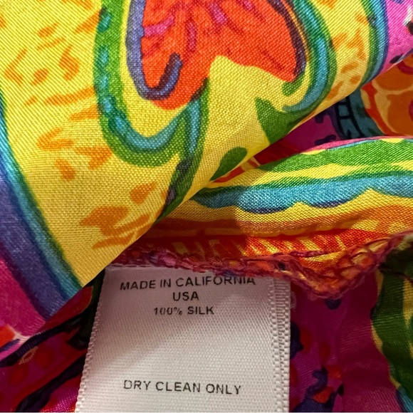 Trina Turk Vibrant Paisley Sleeveless Silk Top NWOT - Picture 4 of 4